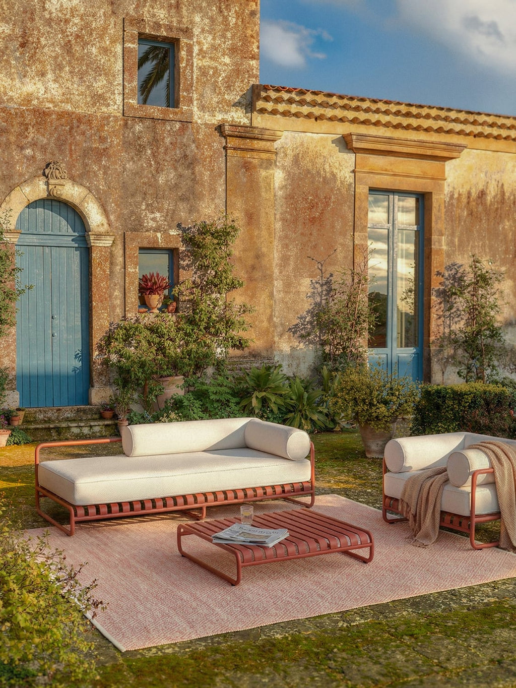 Caio Garden Daybed — Light Grey