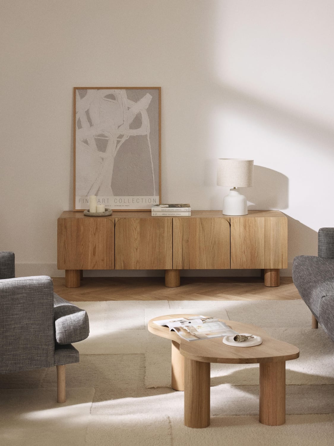 Cadi TV-Lowboard in Oak — Sand