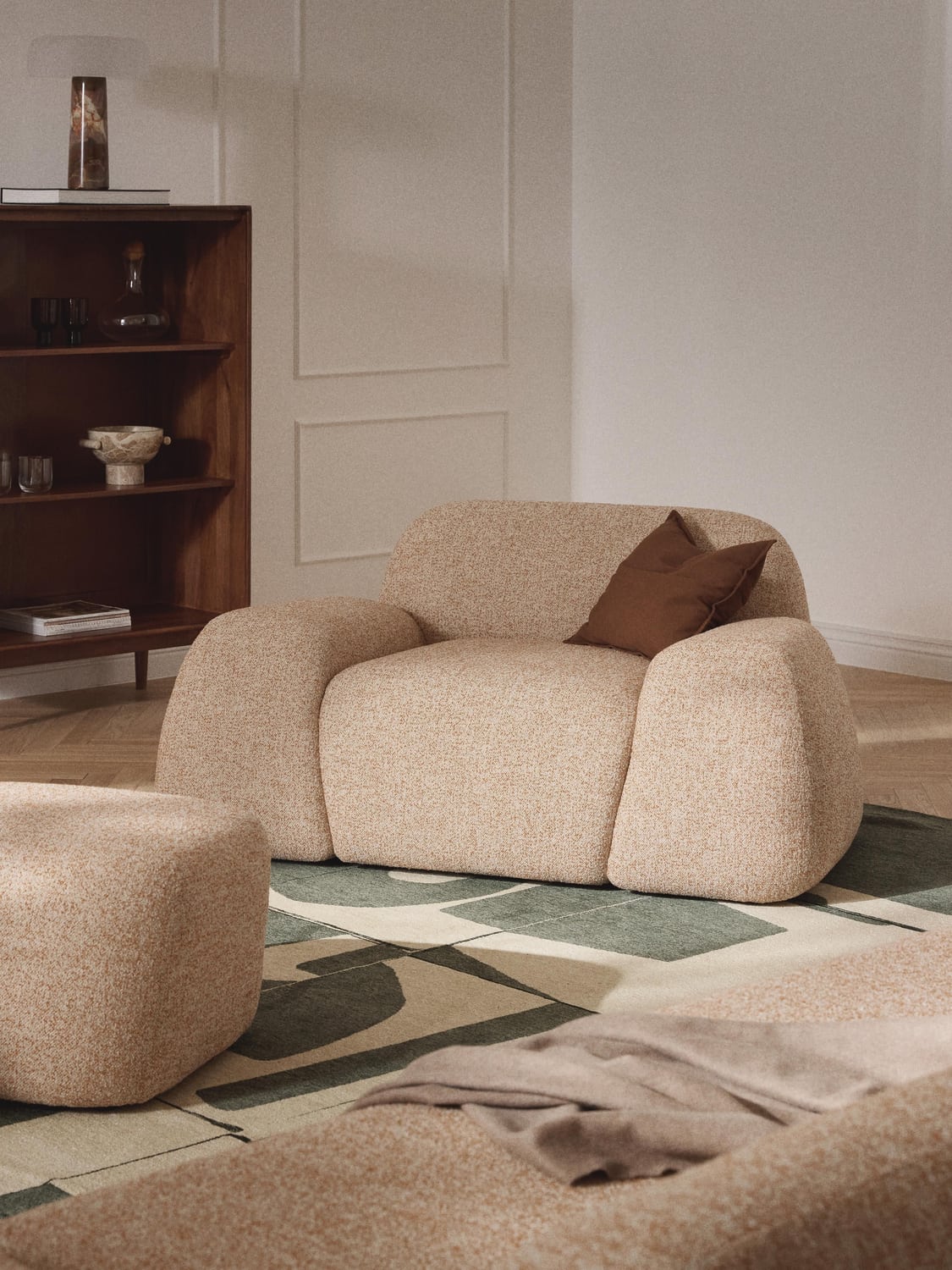 Wolke Bouclé Lounge Chair — Sand